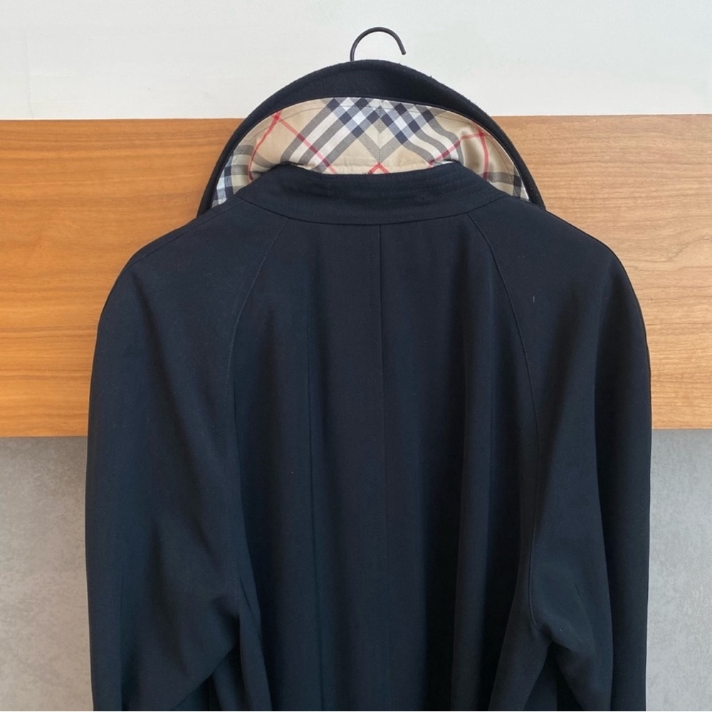 Burberry Men’s Black Long Waterloo Heritage Trench Coat, Size 34 - Picture 11 of 16